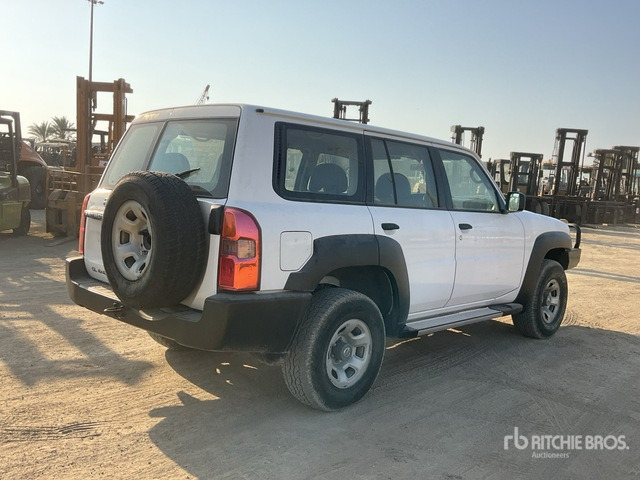 2018 Nissan Patrol GL 4x4 SUV - SUV: obrázek 3 2018 Nissan Patrol GL 4x4 SUV - SUV: obrázek 3