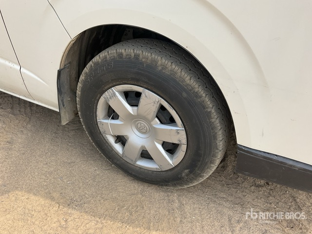 2018 Toyota Hiace 4x2 15-Seat Mini Bus - Minibus, Mikrobus: obrázek 5 2018 Toyota Hiace 4x2 15-Seat Mini Bus - Minibus, Mikrobus: obrázek 5