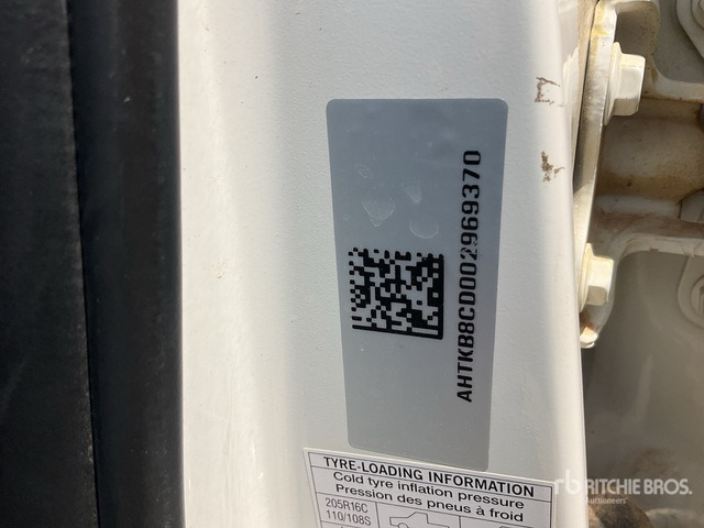 2018 Toyota Hilux 4x4 Crew Cab Pickup - Pick-up: obrázek 4 2018 Toyota Hilux 4x4 Crew Cab Pickup - Pick-up: obrázek 4