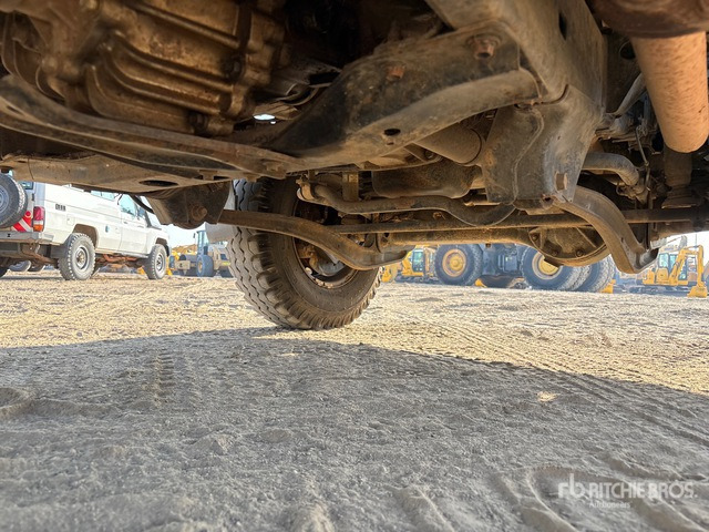 2018 Toyota Land Cruiser 78R 4x4 SUV - SUV: obrázek 5 2018 Toyota Land Cruiser 78R 4x4 SUV - SUV: obrázek 5