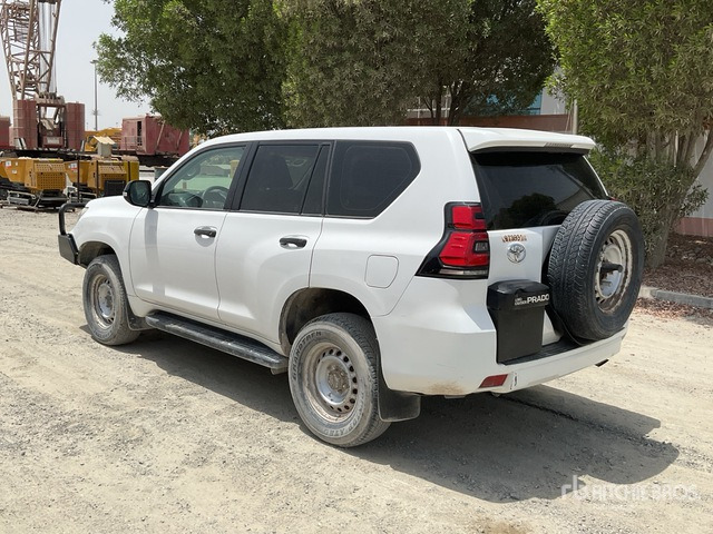 2018 Toyota Prado 150L 4x4 SUV - SUV: obrázek 4 2018 Toyota Prado 150L 4x4 SUV - SUV: obrázek 4