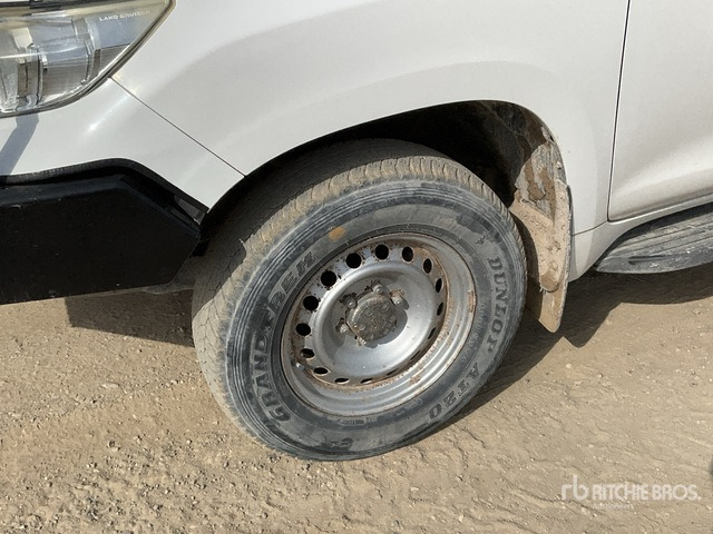 2018 Toyota Prado 150L 4x4 SUV - SUV: obrázek 5 2018 Toyota Prado 150L 4x4 SUV - SUV: obrázek 5