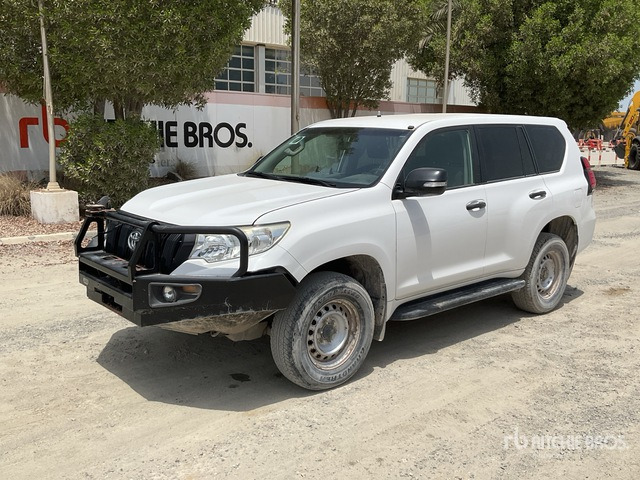 2018 Toyota Prado 150L 4x4 SUV - SUV: obrázek 2 2018 Toyota Prado 150L 4x4 SUV - SUV: obrázek 2