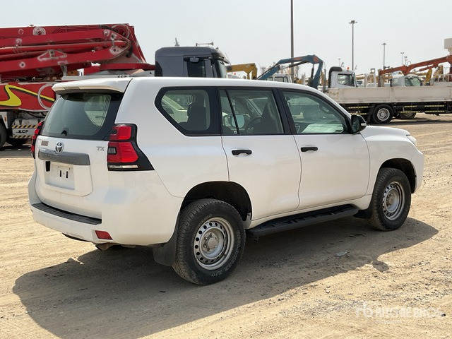 2018 Toyota Prado 150L 4x4 SUV - SUV: obrázek 4 2018 Toyota Prado 150L 4x4 SUV - SUV: obrázek 4