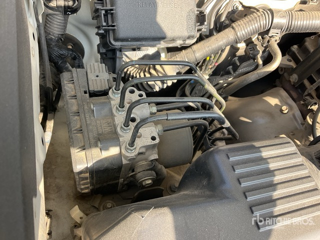 2018 Toyota Prado TX 150L 4x4 SUV - SUV: obrázek 4 2018 Toyota Prado TX 150L 4x4 SUV - SUV: obrázek 4