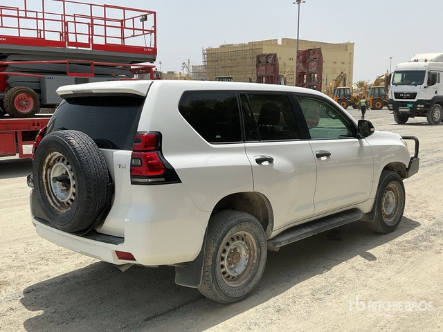 2018 Toyota Prado TX 150L 4x4 SUV - SUV: obrázek 3 2018 Toyota Prado TX 150L 4x4 SUV - SUV: obrázek 3