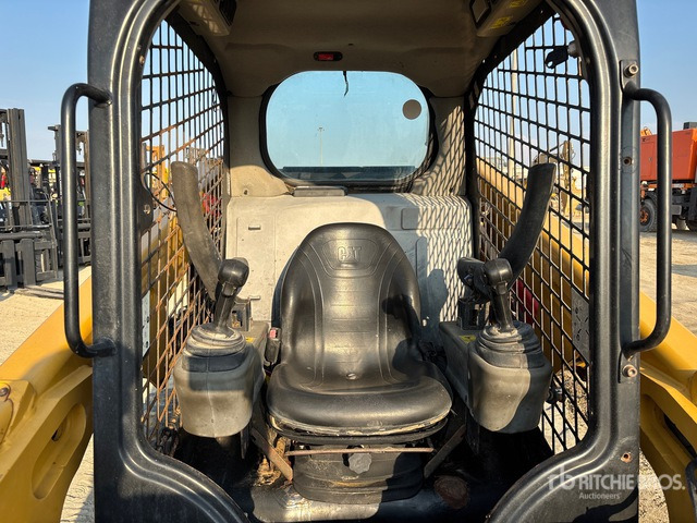 2019 Cat 246D Skid Steer Loader - Smykový nakladač: obrázek 5 2019 Cat 246D Skid Steer Loader - Smykový nakladač: obrázek 5