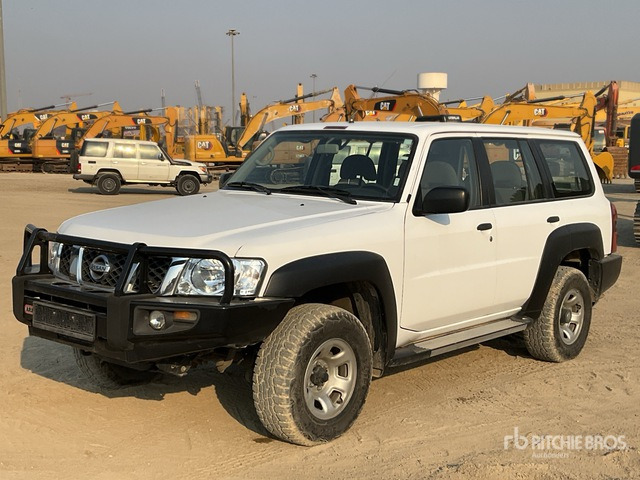 2019 Nissan Patrol GL 4x4 SUV - SUV: obrázek 1 2019 Nissan Patrol GL 4x4 SUV - SUV: obrázek 1