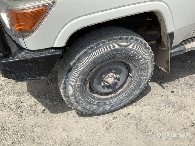 2019 Toyota Land Cruiser 76L 4x4 SUV - SUV: obrázek 5 2019 Toyota Land Cruiser 76L 4x4 SUV - SUV: obrázek 5