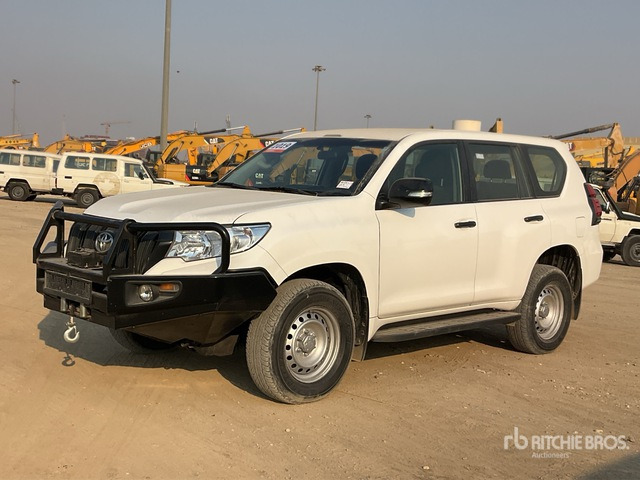 2019 Toyota Prado TX 150L 4x4 SUV - SUV: obrázek 3 2019 Toyota Prado TX 150L 4x4 SUV - SUV: obrázek 3
