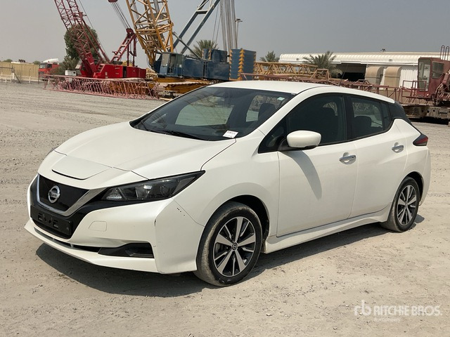 2020 Nissan LEAF Electric Automobile - Osobní auto: obrázek 2 2020 Nissan LEAF Electric Automobile - Osobní auto: obrázek 2