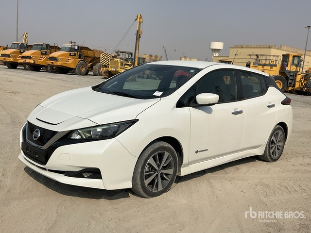 2020 Nissan LEAF Electric Automobile - Osobní auto: obrázek 2 2020 Nissan LEAF Electric Automobile - Osobní auto: obrázek 2