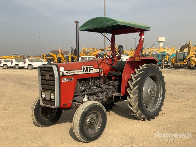 Massey Ferguson MF275 - Traktor: obrázek 2 Massey Ferguson MF275 - Traktor: obrázek 2