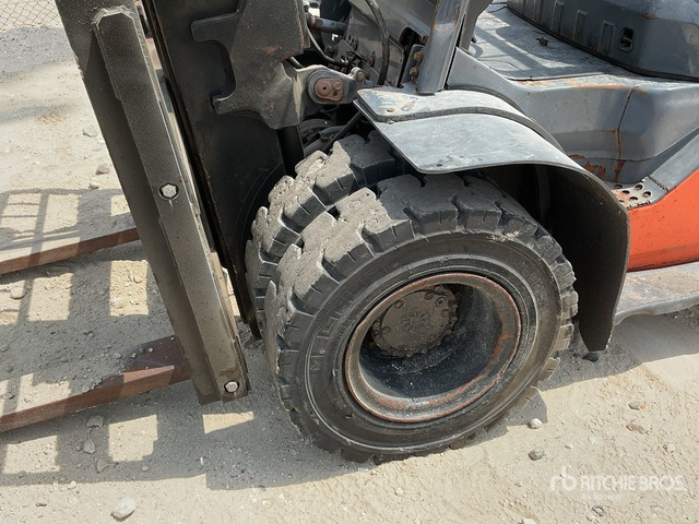 Toyota 8FD70U - Dieselový vysokozdvižný vozík: obrázek 5 Toyota 8FD70U - Dieselový vysokozdvižný vozík: obrázek 5