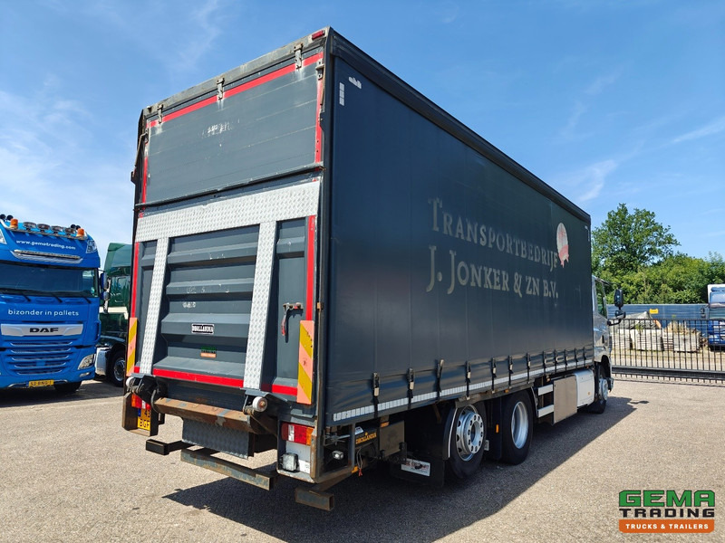 DAF CF 400 FAN 6x2/4 SpaceCab Euro6A - Schuifzeilenbak 7.7m + Laadklep 2000kg - HH Vloer - AanhangerKoppeling - Plachtový nákladní auto: obrázek 4 DAF CF 400 FAN 6x2/4 SpaceCab Euro6A - Schuifzeilenbak 7.7m + Laadklep 2000kg - HH Vloer - AanhangerKoppeling - Plachtový nákladní auto: obrázek 4