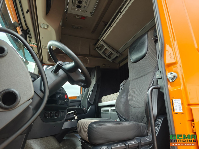 DAF XF 440 FAS 6x2 SuperSpaceCab Euro6C - Retarder + Recker 3-Assige Aanhanger - Wielkuipen - Hydraulische knik en uitschuifbaar - 02/2026 APK - Přepravník automobilů: obrázek 5 DAF XF 440 FAS 6x2 SuperSpaceCab Euro6C - Retarder + Recker 3-Assige Aanhanger - Wielkuipen - Hydraulische knik en uitschuifbaar - 02/2026 APK - Přepravník automobilů: obrázek 5