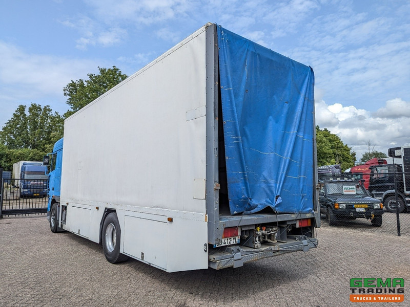 DAF XF95.430 4x2 Spacecab Euro2 - Retarder - Geslotenbak 7.7m - Handgeschakeld - Vangmuil - Skříňový nákladní auto: obrázek 4 DAF XF95.430 4x2 Spacecab Euro2 - Retarder - Geslotenbak 7.7m - Handgeschakeld - Vangmuil - Skříňový nákladní auto: obrázek 4