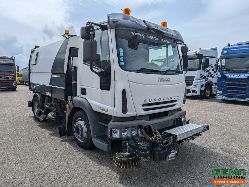 Iveco 140E21 4x2 Dagcab Euro3 - Schmidt SK500R - Hydrostaat - Zametací vůz: obrázek 4 Iveco 140E21 4x2 Dagcab Euro3 - Schmidt SK500R - Hydrostaat - Zametací vůz: obrázek 4