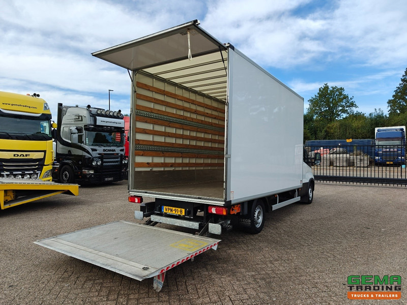Iveco 35S18 Hi-Matic 4x2 Dagcab Euro6E - Gesloten Bak 4.2M - Laadklep 1000KG - Navi - 03/2026 APK - Dodávka skřín: obrázek 2 Iveco 35S18 Hi-Matic 4x2 Dagcab Euro6E - Gesloten Bak 4.2M - Laadklep 1000KG - Navi - 03/2026 APK - Dodávka skřín: obrázek 2