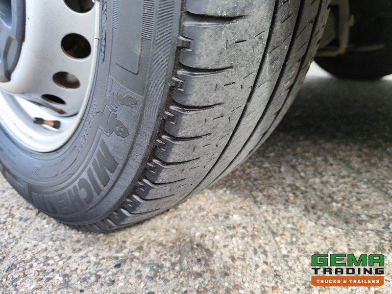 Furgon Iveco Daily 35S12 Euro6 Bestelbus L2 H2 - Handgeschakeld - Airco (A116): obrázek 17