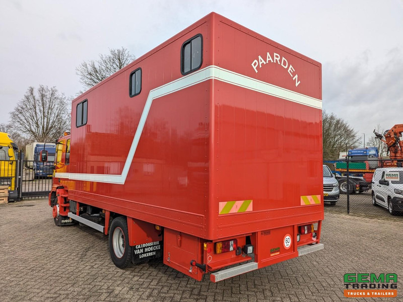 Iveco Tector ML120E24D 4x2 Euro3 DubbelCabine - Paardenwagen 3-Paards - Kleedruimte - Hydraulische klep- TOP! - Auto na přepravu koní: obrázek 4 Iveco Tector ML120E24D 4x2 Euro3 DubbelCabine - Paardenwagen 3-Paards - Kleedruimte - Hydraulische klep- TOP! - Auto na přepravu koní: obrázek 4