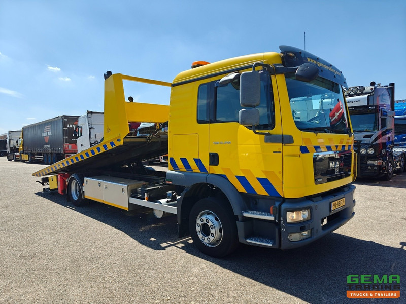 MAN TGM 12.250 4X2 BL DubbelCab 6 Pers. - Falkom FAS6000 + FAL2000 + Dubbele Lier 3600KG - Afstandsbediening - 10/2025 APK - Odtahovka: obrázek 5 MAN TGM 12.250 4X2 BL DubbelCab 6 Pers. - Falkom FAS6000 + FAL2000 + Dubbele Lier 3600KG - Afstandsbediening - 10/2025 APK - Odtahovka: obrázek 5