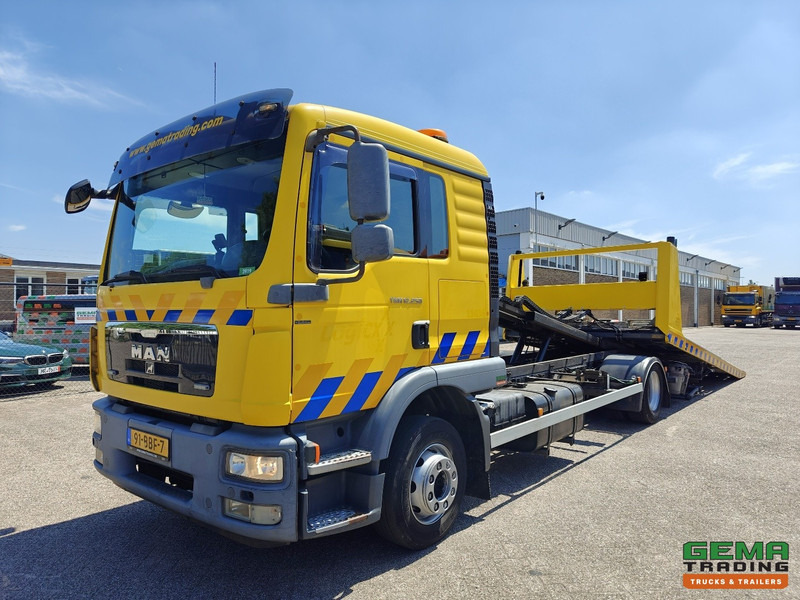 MAN TGM 12.250 4X2 BL DubbelCab 6 Pers. - Falkom FAS6000 + FAL2000 + Dubbele Lier 3600KG - Afstandsbediening - 10/2025 APK - Odtahovka: obrázek 1 MAN TGM 12.250 4X2 BL DubbelCab 6 Pers. - Falkom FAS6000 + FAL2000 + Dubbele Lier 3600KG - Afstandsbediening - 10/2025 APK - Odtahovka: obrázek 1
