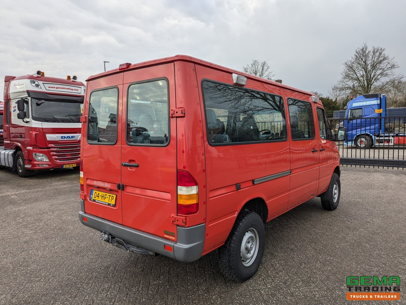 Mercedes-Benz 316 CDI 4x4 Euro3 - 59.000km - 9 Persoons - Lier - 3 Sperren! Hoge en Lage Gearing - Minibus, Mikrobus: obrázek 3 Mercedes-Benz 316 CDI 4x4 Euro3 - 59.000km - 9 Persoons - Lier - 3 Sperren! Hoge en Lage Gearing - Minibus, Mikrobus: obrázek 3