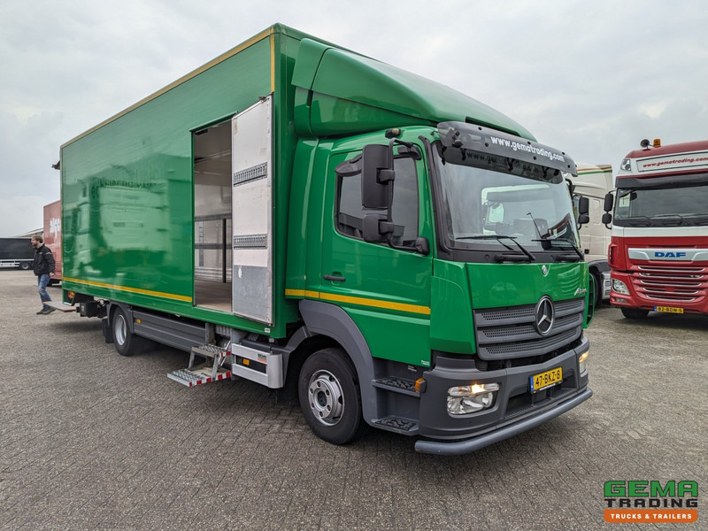 Mercedes-Benz Atego 1018 4x2 Dagcabine Euro6 - GeslotenBak 7M - Laadklep 1500KG - Zijdeur - 07/2025APK - Skříňový nákladní auto: obrázek 1 Mercedes-Benz Atego 1018 4x2 Dagcabine Euro6 - GeslotenBak 7M - Laadklep 1500KG - Zijdeur - 07/2025APK - Skříňový nákladní auto: obrázek 1