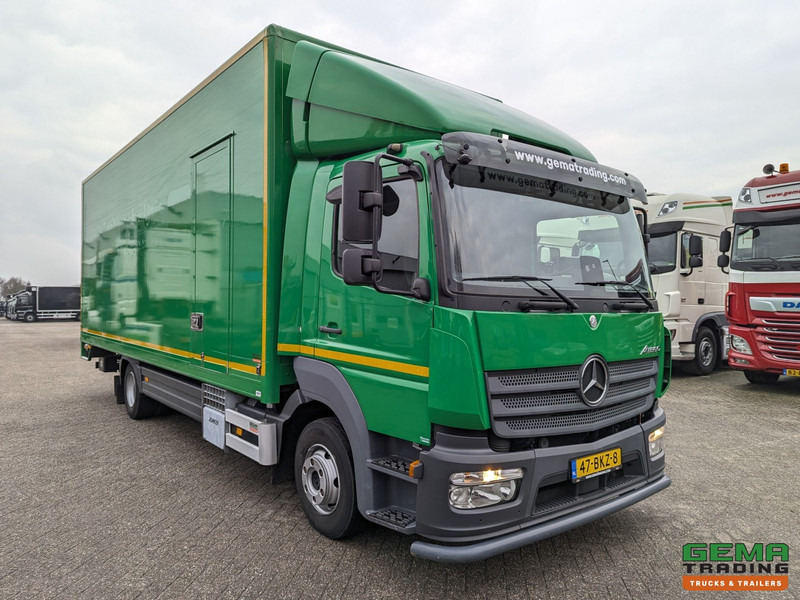 Mercedes-Benz Atego 1018 4x2 Dagcabine Euro6 - GeslotenBak 7M - Laadklep 1500KG - Zijdeur - 07/2025APK - Skříňový nákladní auto: obrázek 5 Mercedes-Benz Atego 1018 4x2 Dagcabine Euro6 - GeslotenBak 7M - Laadklep 1500KG - Zijdeur - 07/2025APK - Skříňový nákladní auto: obrázek 5