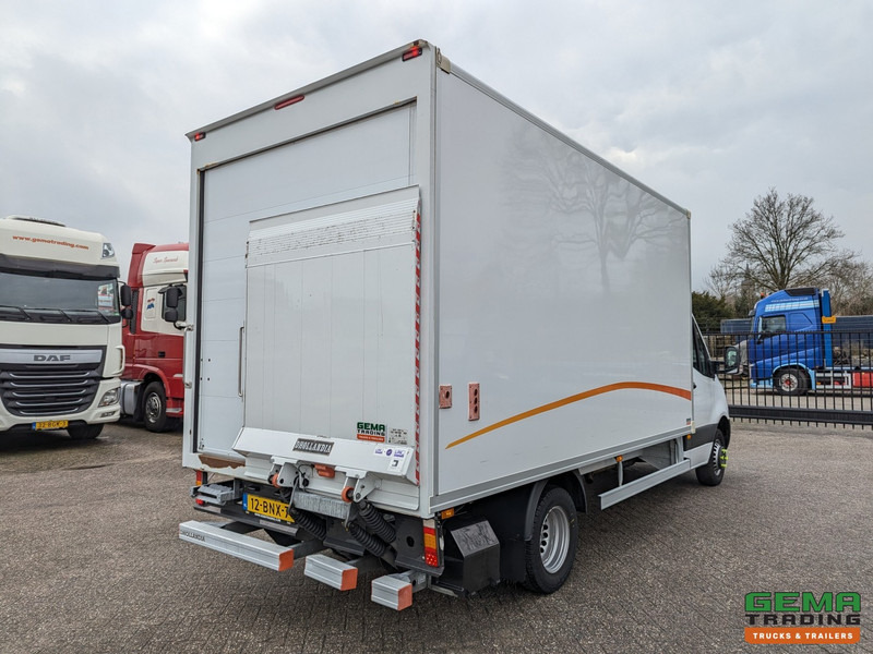 Mercedes-Benz Sprinter 517 CDI 4x2 Euro6D - Gesloten Bak 4.2M - Laadklep 1000KG - 11/2025APK - Dodávka skřín: obrázek 4 Mercedes-Benz Sprinter 517 CDI 4x2 Euro6D - Gesloten Bak 4.2M - Laadklep 1000KG - 11/2025APK - Dodávka skřín: obrázek 4