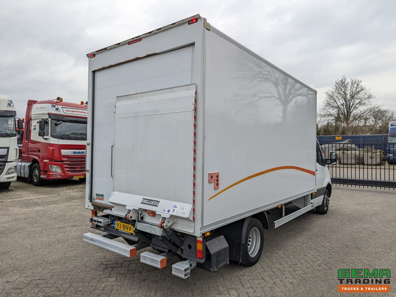 Mercedes-Benz Sprinter 517 CDI 4x2 Euro6D - Gesloten Bak 4.2M + Laadklep 1000KG - Automaat - 10/2025APK - Dodávka skřín: obrázek 4 Mercedes-Benz Sprinter 517 CDI 4x2 Euro6D - Gesloten Bak 4.2M + Laadklep 1000KG - Automaat - 10/2025APK - Dodávka skřín: obrázek 4