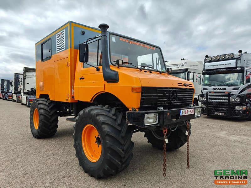 Mercedes-Benz Unimog 1300L 4x4 Handgeschakeld - GeslotenBak - PTO - Hydr. steunpoten - Webasto - SondeerWagen - Nákladní auto: obrázek 4 Mercedes-Benz Unimog 1300L 4x4 Handgeschakeld - GeslotenBak - PTO - Hydr. steunpoten - Webasto - SondeerWagen - Nákladní auto: obrázek 4