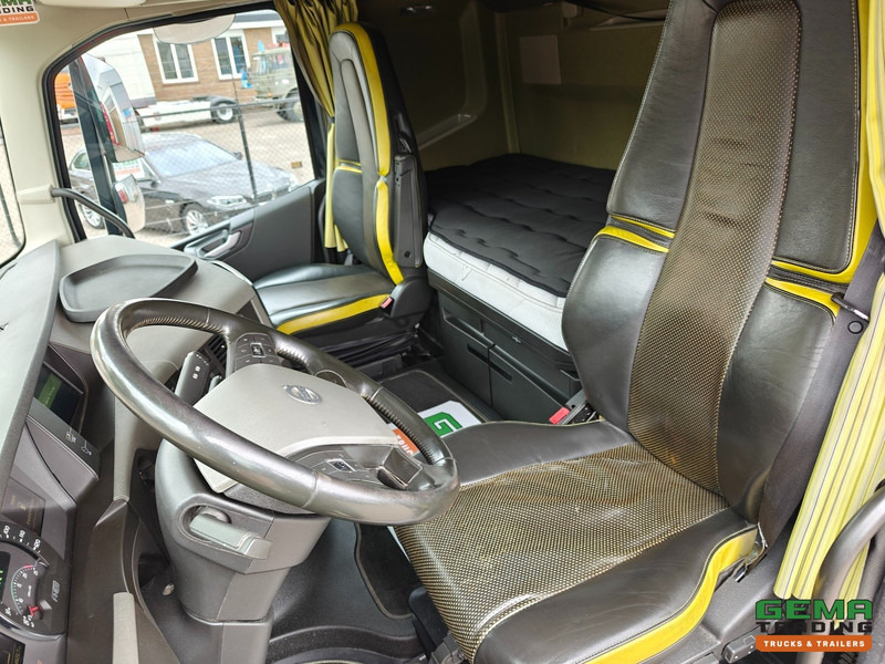 Volvo FH16-750 6x2 Globetrotter XL Euro6C - VEB+ - Volume Combi - Dubbele Tanks - IparkCool - SMARTTacho V2 - 07/2026 APK - Skříňový nákladní auto: obrázek 5 Volvo FH16-750 6x2 Globetrotter XL Euro6C - VEB+ - Volume Combi - Dubbele Tanks - IparkCool - SMARTTacho V2 - 07/2026 APK - Skříňový nákladní auto: obrázek 5