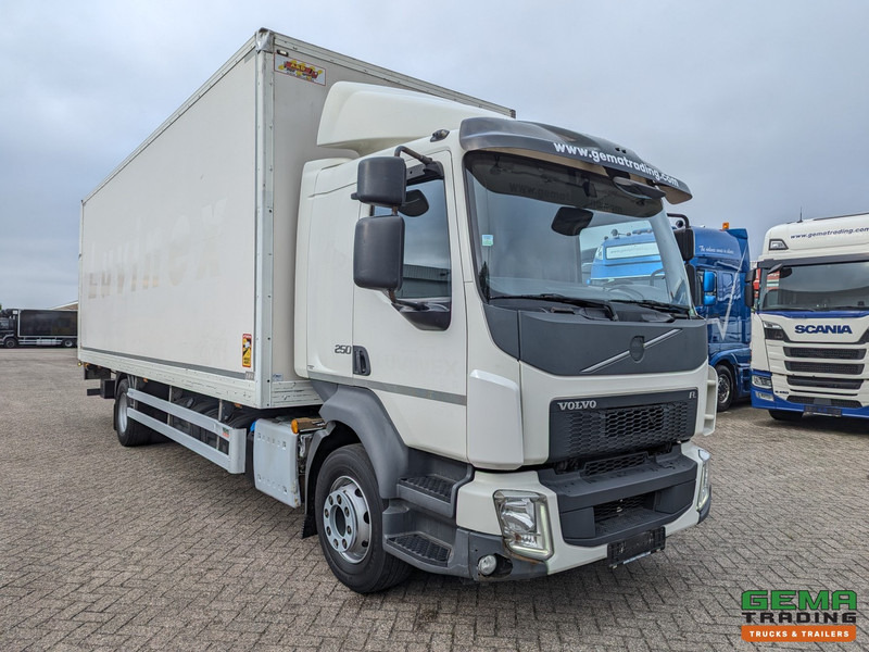 Skříňový nákladní auto Volvo FL 250 4x2 Dagcab Euro6 -6CIL- 12T- Gesloten bak 7.75m + laadklep 1500kg - 06/2025APK: obrázek 8