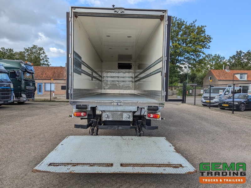 Volvo FL210 4x2 Daycab 18Ton Euro5 Handgeschakeld - Koel-VriesBak 8.38M - Frigo Block - Laadklep 1500KG - Izotermický nákladní automobil: obrázek 5 Volvo FL210 4x2 Daycab 18Ton Euro5 Handgeschakeld - Koel-VriesBak 8.38M - Frigo Block - Laadklep 1500KG - Izotermický nákladní automobil: obrázek 5