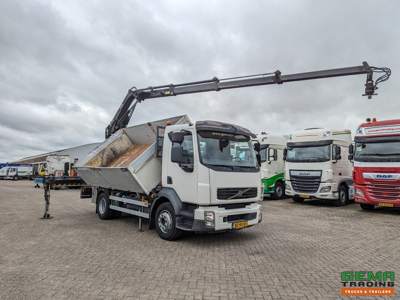 Volvo FL240 4x2 Dagcab Euro5 - 2 Zijdige Kipper + Kraan Hiab 088ES-3 HIDUO - RadioGrafisch - 39.900KM! - 11/2025APK - Sklápěč, Auto s hydraulickou rukou: obrázek 2 Volvo FL240 4x2 Dagcab Euro5 - 2 Zijdige Kipper + Kraan Hiab 088ES-3 HIDUO - RadioGrafisch - 39.900KM! - 11/2025APK - Sklápěč, Auto s hydraulickou rukou: obrázek 2