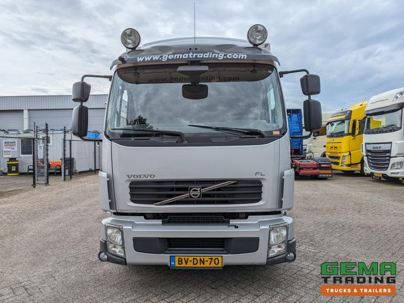 Skříňový nákladní auto Volvo FL280 4x2 SleepCab 16T Euro5 6CIL - 5.60m GeslotenBak + Laadklep 2500KG - Standkachel - Zijdeur - Servicewagen (V758): obrázek 8 Skříňový nákladní auto Volvo FL280 4x2 SleepCab 16T Euro5 6CIL - 5.60m GeslotenBak + Laadklep 2500KG - Standkachel - Zijdeur - Servicewagen (V758): obrázek 8