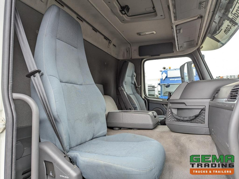 Volvo FM330 4x2 Daycab Euro5 KuikenBak 8.2m + Webasto Heater + Dhollandia 2000KG leasing Volvo FM330 4x2 Daycab Euro5 KuikenBak 8.2m + Webasto Heater + Dhollandia 2000KG: obrázek 8 Volvo FM330 4x2 Daycab Euro5 KuikenBak 8.2m + Webasto Heater + Dhollandia 2000KG leasing Volvo FM330 4x2 Daycab Euro5 KuikenBak 8.2m + Webasto Heater + Dhollandia 2000KG: obrázek 8