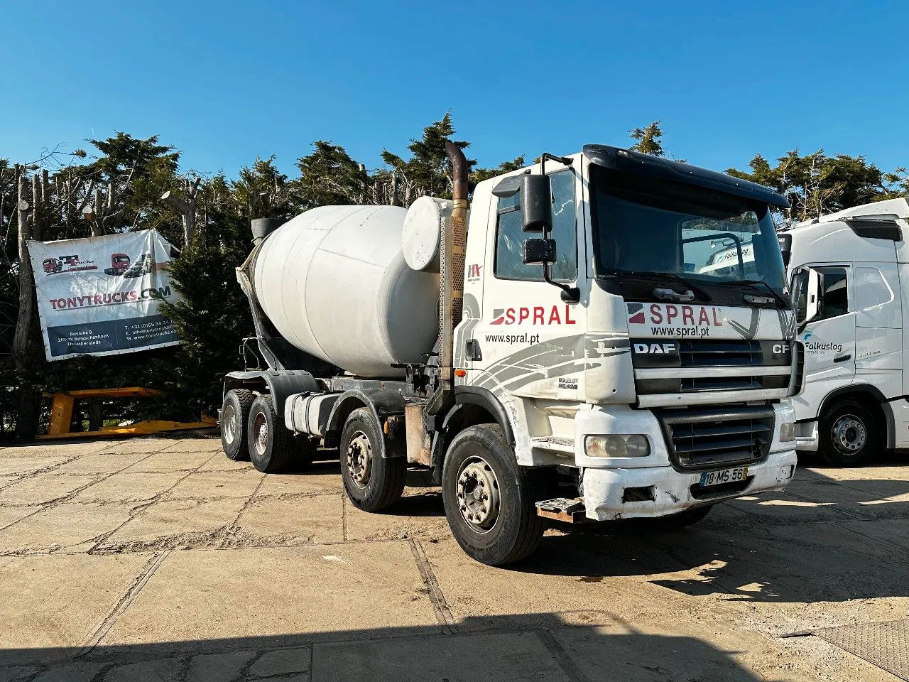 DAF CF 85.430 8X4 9m3 Mixer Spring/Spring ZF Manual - Autodomíchávač: obrázek 1 DAF CF 85.430 8X4 9m3 Mixer Spring/Spring ZF Manual - Autodomíchávač: obrázek 1