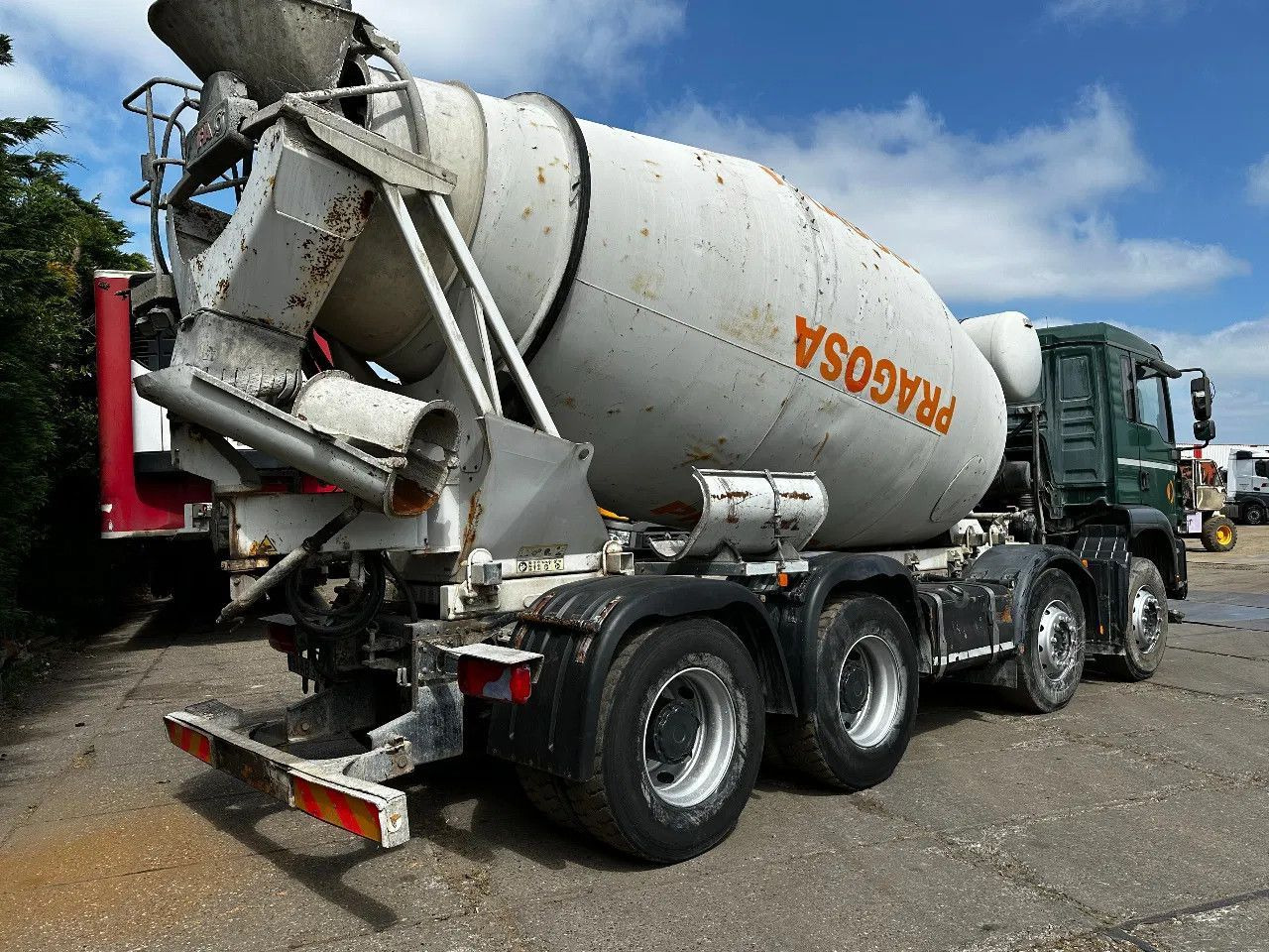 MAN TGA 35.360 8X4 CIFA Beton Mixer Spring/Spring ZF - Autodomíchávač: obrázek 4 MAN TGA 35.360 8X4 CIFA Beton Mixer Spring/Spring ZF - Autodomíchávač: obrázek 4