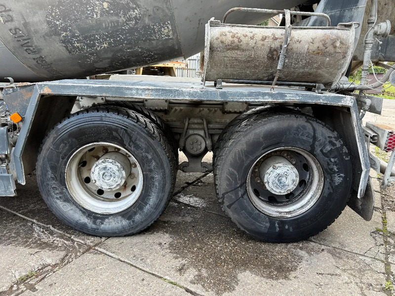 MAN TGA 35.360 8X4 SCHWING Beton Mixer Spring/Spring ZF Manual Gearbox - Autodomíchávač: obrázek 4 MAN TGA 35.360 8X4 SCHWING Beton Mixer Spring/Spring ZF Manual Gearbox - Autodomíchávač: obrázek 4