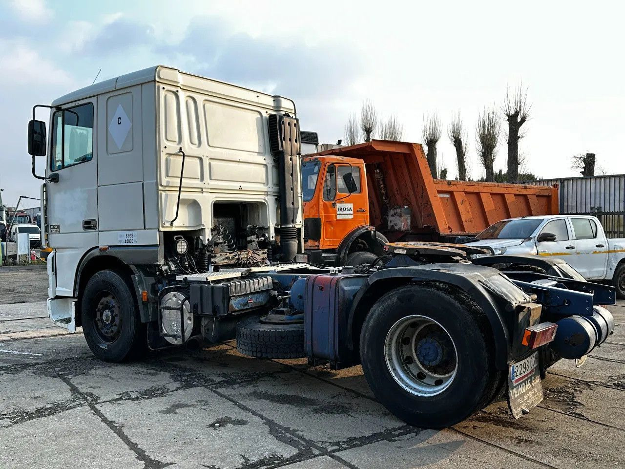 DAF XF 95.380 4X2 Tractor-unit Spring/Air ZF Manual DAF XF 95.380 4X2 Tractor-unit Spring/Air ZF Manual - Tahač: obrázek 3 DAF XF 95.380 4X2 Tractor-unit Spring/Air ZF Manual DAF XF 95.380 4X2 Tractor-unit Spring/Air ZF Manual - Tahač: obrázek 3