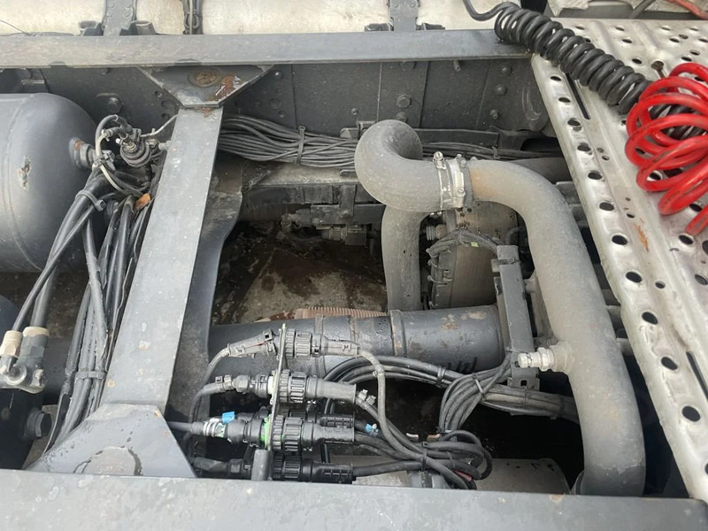 Scania R560 V8 4X2 Tractor-unit Retarder Euro5 - Tahač: obrázek 5 Scania R560 V8 4X2 Tractor-unit Retarder Euro5 - Tahač: obrázek 5
