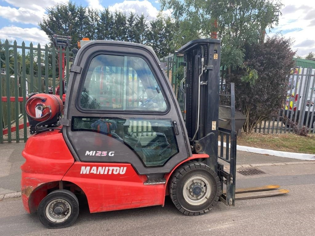 Manitou MI 25 G - Plynový vysokozdvižný vozík: obrázek 1 Manitou MI 25 G - Plynový vysokozdvižný vozík: obrázek 1