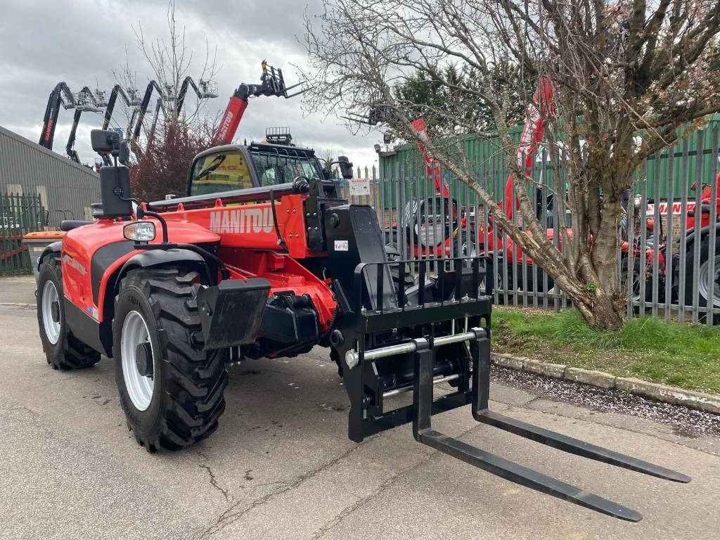 Manitou MT 1033 - Teleskopický manipulátor: obrázek 2 Manitou MT 1033 - Teleskopický manipulátor: obrázek 2