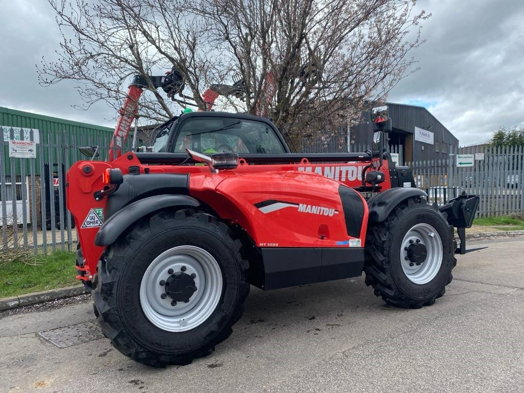 Manitou MT 1033 - Teleskopický manipulátor: obrázek 1 Manitou MT 1033 - Teleskopický manipulátor: obrázek 1