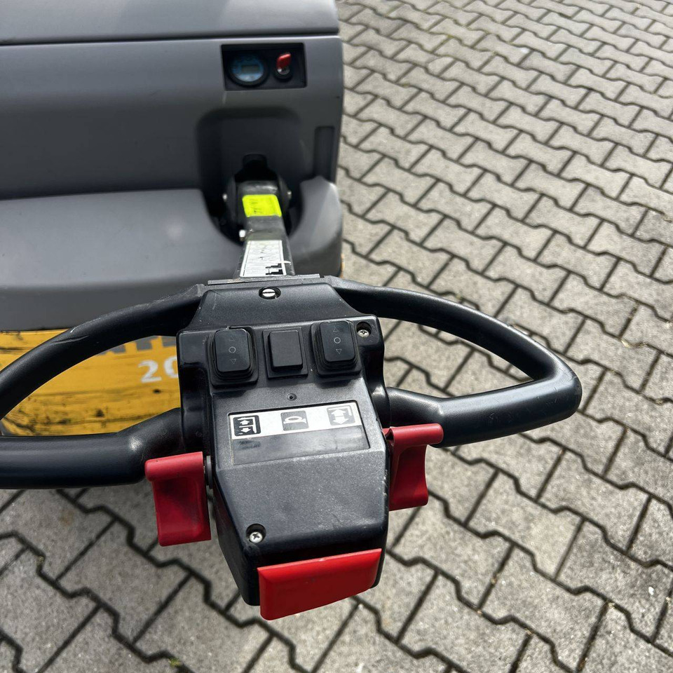 Atlet PSD125/160 - Stohovací vozík: obrázek 3 Atlet PSD125/160 - Stohovací vozík: obrázek 3