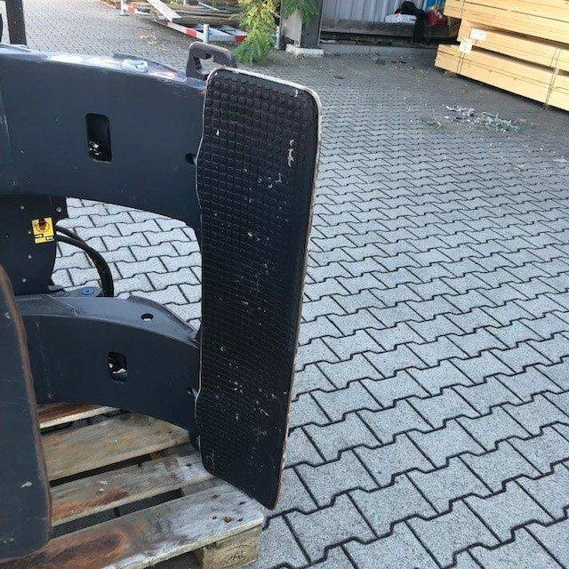 Čelisti na balíky Cascade 360°  Rotating Paper Roll Clamp: obrázek 6