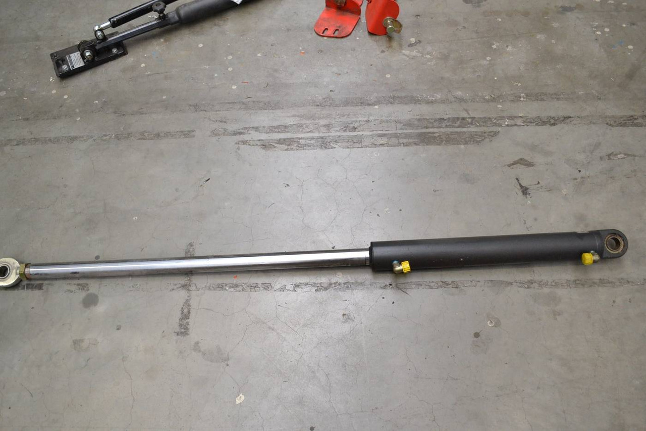 Cylinder assembly for Linde R14-20 series 115 - Hydraulický válec pro Manipulační technika: obrázek 1 Cylinder assembly for Linde R14-20 series 115 - Hydraulický válec pro Manipulační technika: obrázek 1
